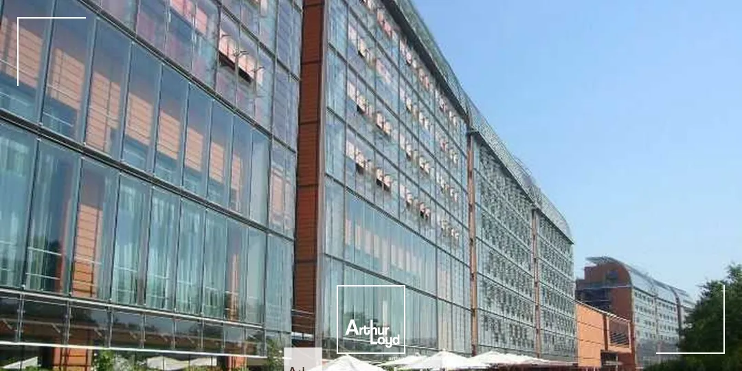 A louer - CITE INTERNATIONALE - Bureaux lumineux - Lyon 6ème 