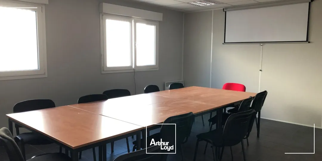 Locaux d'activités à louer - 2 000 m2 - Agglo Sud