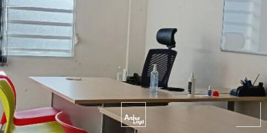 A louer plateaux Bureaux de 75 m2 à 240 m2