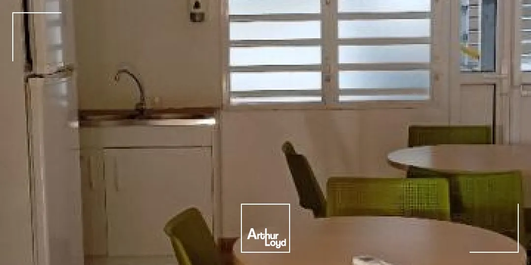 A louer plateaux Bureaux de 75 m2 à 240 m2