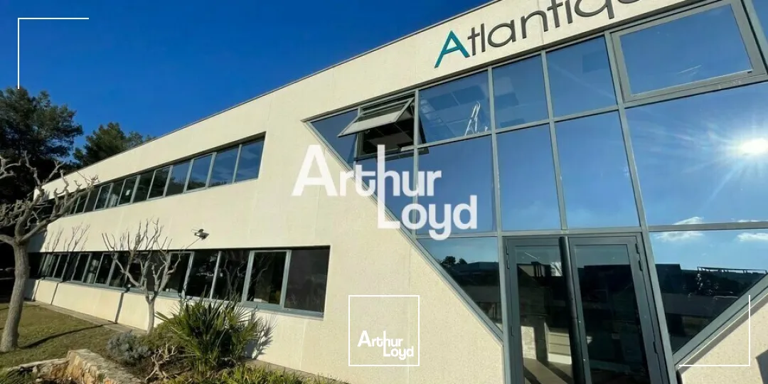 Bureaux à louer de 428 m² bâtiment rénové - Sophia Antipolis