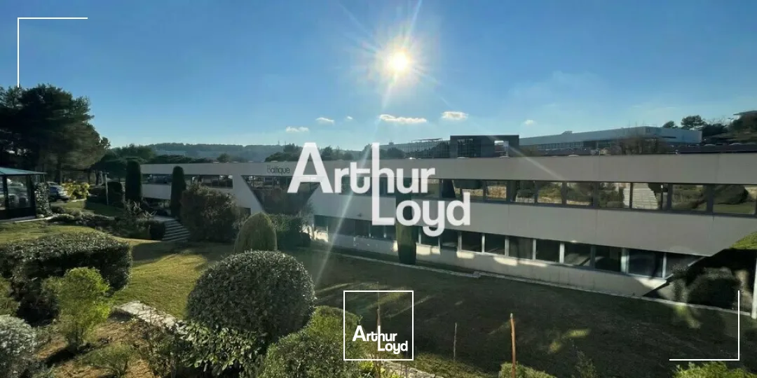 Bureaux à louer de 428 m² bâtiment rénové - Sophia Antipolis