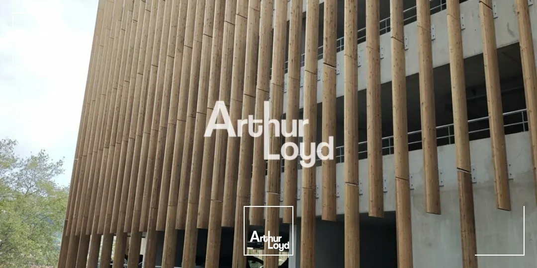 A LOUER SURFACE DE BUREAUX DE 422M² NEUFS AMENAGES DANS IMMEUBLE DERNIERE GENERATION