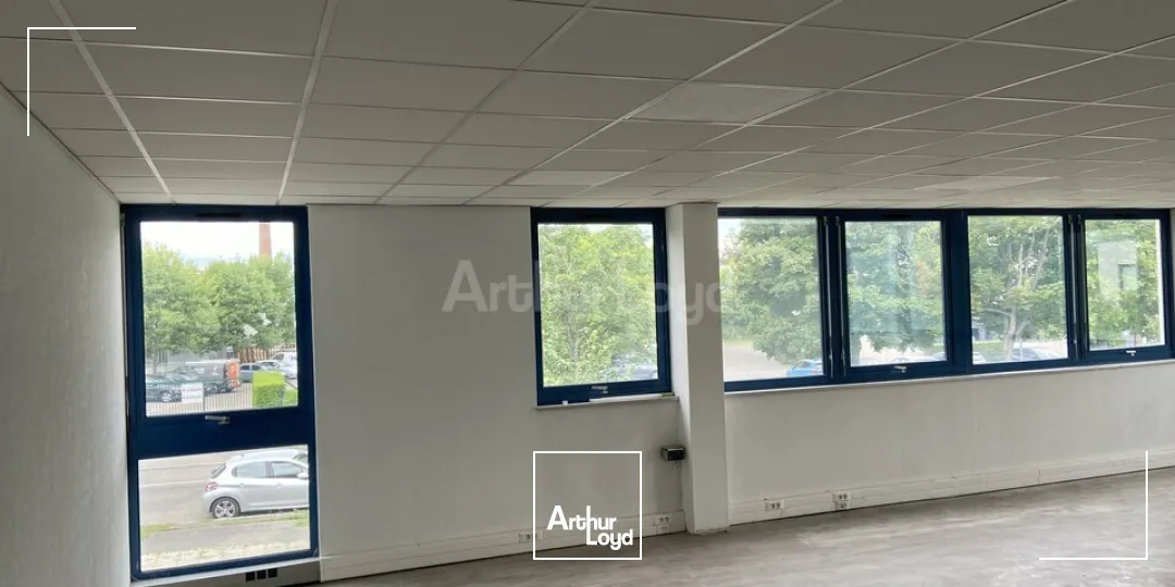 BUREAUX à LOUER de 427 m²
