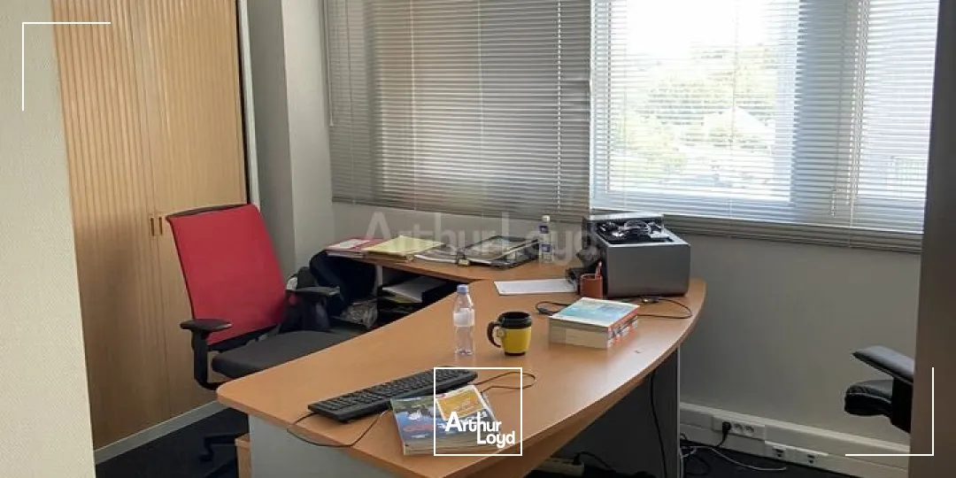 BUREAUX à LOUER de 220 m²