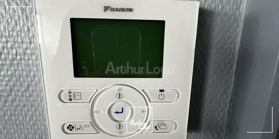 BUREAUX à VENDRE de 405 m²