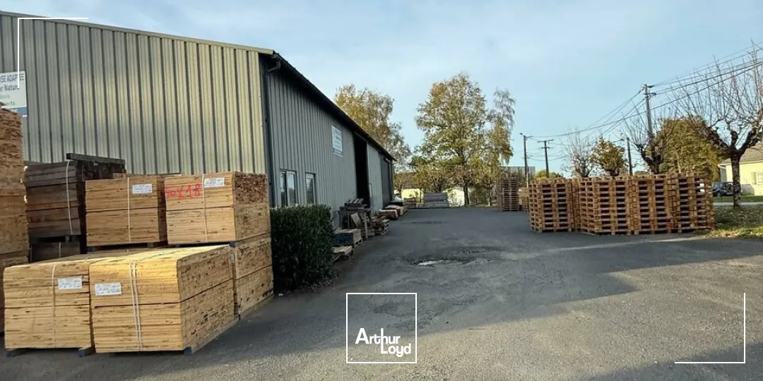 LOCAL D'ACTIVITE - ENTREPOT vente à UZERCHE 19140