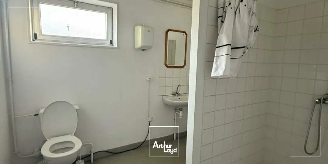 LOCAL D'ACTIVITE - ENTREPOT vente à UZERCHE 19140