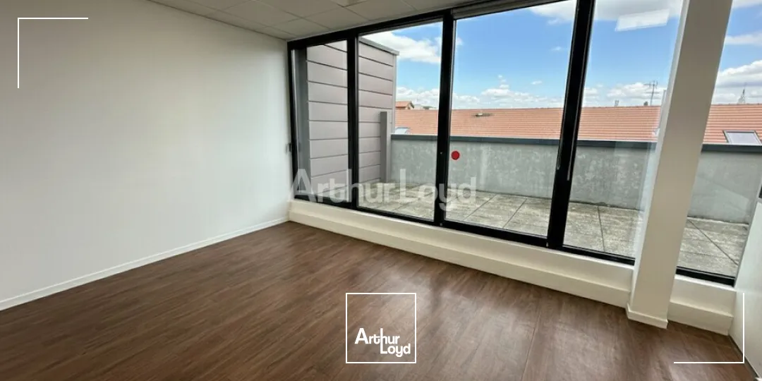 Plateau de bureaux d'environ 234 m2 - REIMS CLAIRMARAIS 