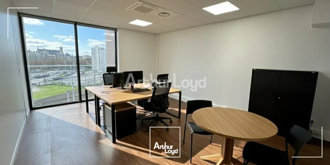 Plateau de bureaux d'environ 234 m2 - REIMS CLAIRMARAIS 