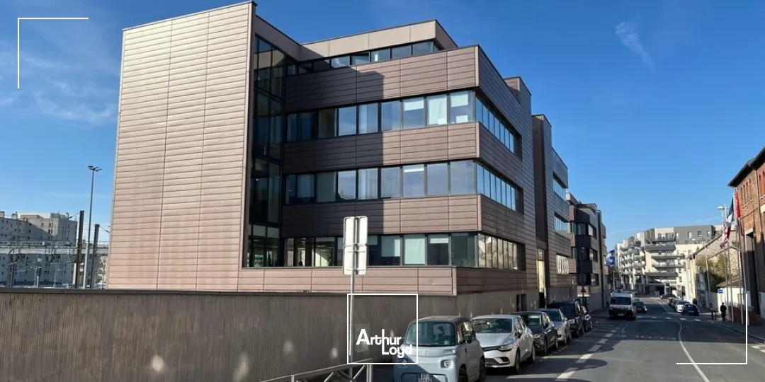 Plateau de bureaux d'environ 234 m2 - REIMS CLAIRMARAIS 