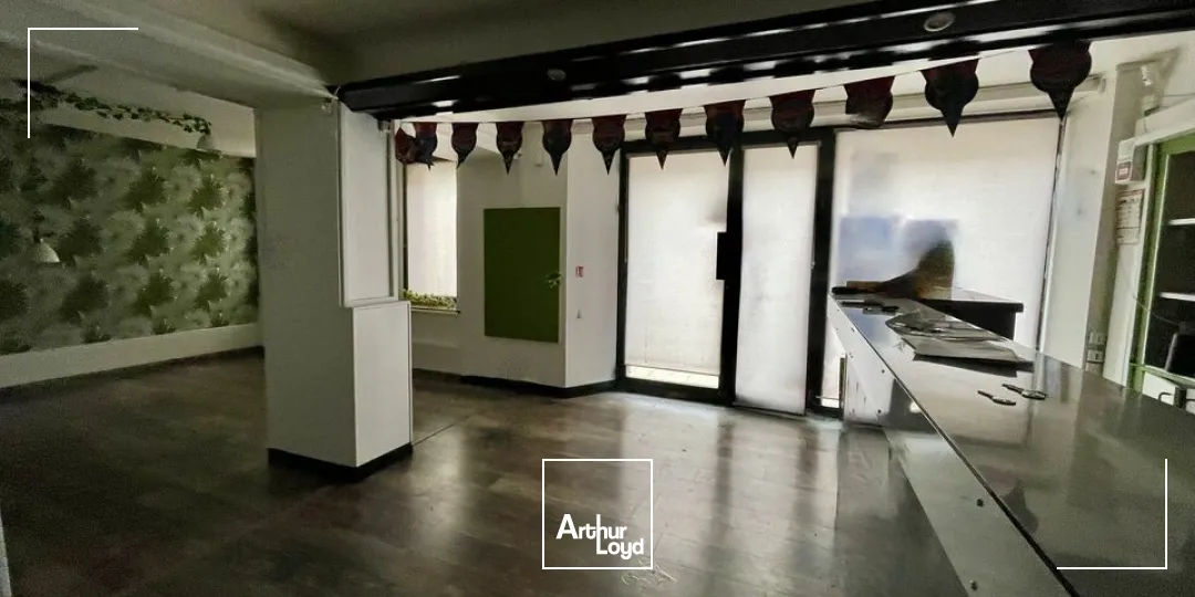 Local commercial idéal pour une activité de bar/restauration - Reims (51)