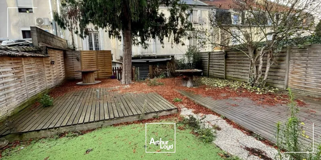 Local commercial idéal pour une activité de bar/restauration - Reims (51)