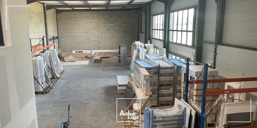 À LOUER - CELLULES D'ACTIVITÉ DE 523M2 DIVISIBLES - BEAUVAIS