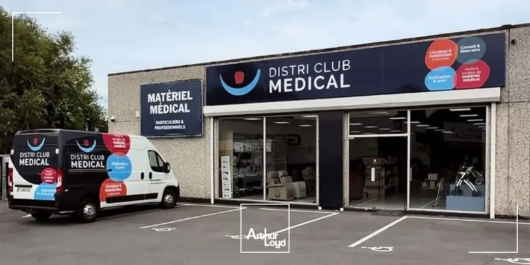 Local commercial à louer 360 m² - visibilité exceptionnelle et fort passage à Roncq