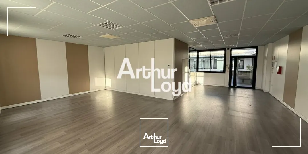 Bureaux 107.84 m² à louer Capitou - Fréjus