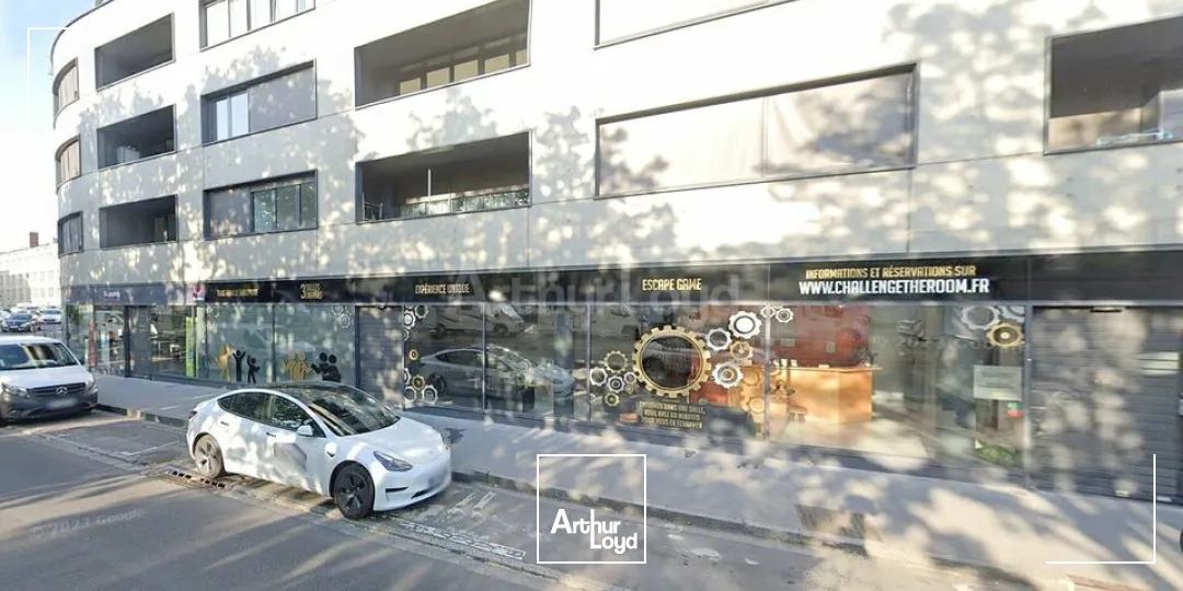 LOCAL COMMERCIAL à VENDRE de 368 m²