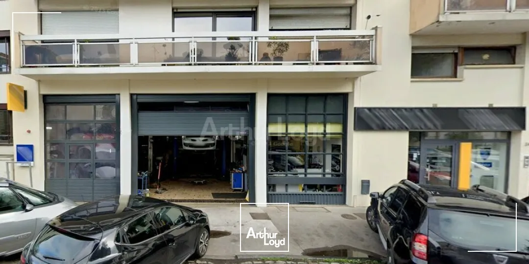 LOCAL COMMERCIAL à VENDRE de 403 m²