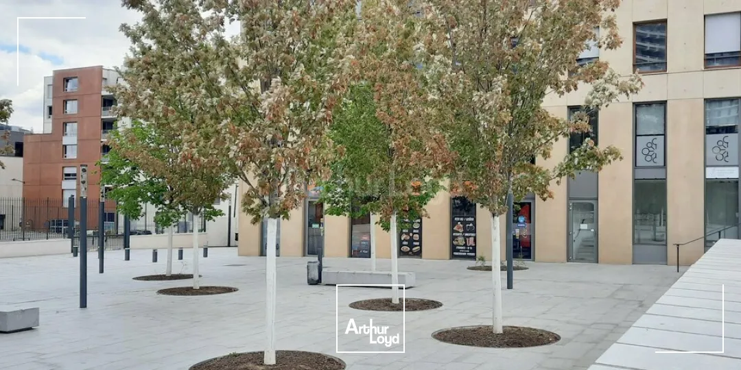 LOCAL COMMERCIAL à LOUER de 97 m²