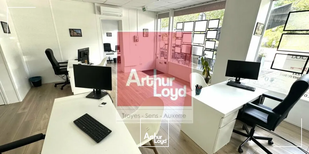 A louer Local commercial 74m² avec vitrine à Troyes