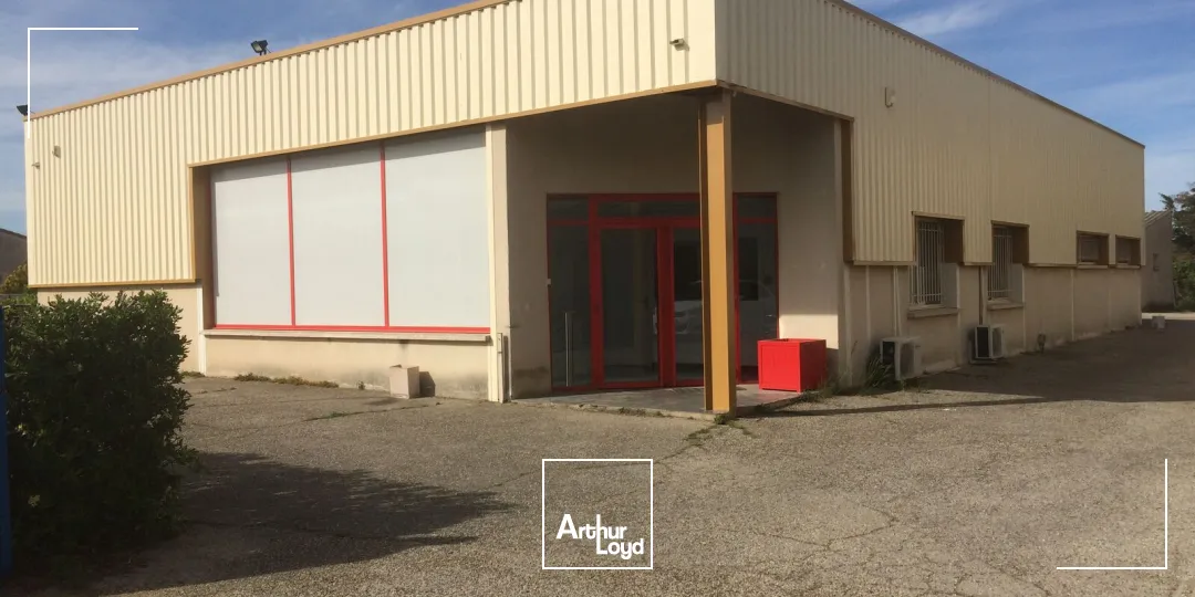 Local d'activités 350 m² + local de stockage 75 m² - Parcelle 1 500 m² - Bouillargues - NIMES