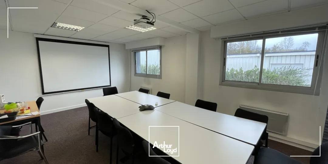 BUREAUX À LOUER-78 M²-LA CHAPELLE SUR ERDRE