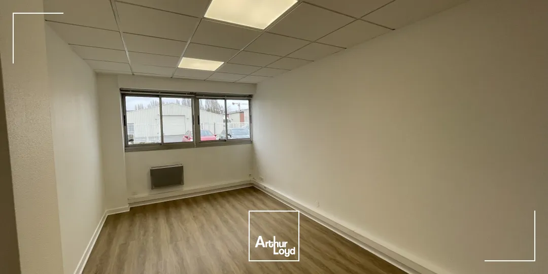 BUREAUX À LOUER-78 M²-LA CHAPELLE SUR ERDRE