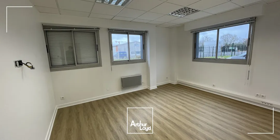 BUREAUX À LOUER-78 M²-LA CHAPELLE SUR ERDRE