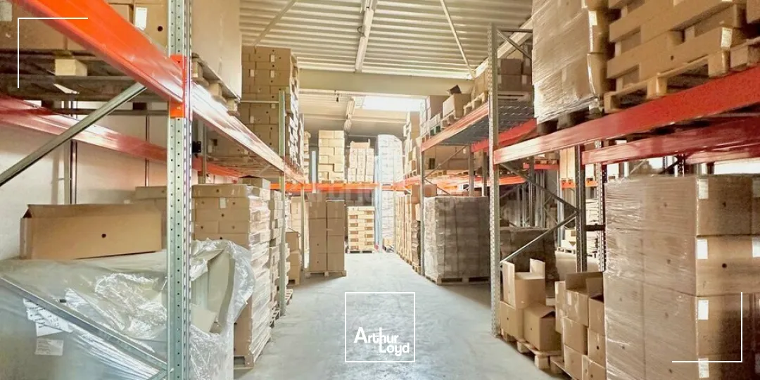 LOCAL D'ACTIVITE - ENTREPOT à LOUER de 1428 m²