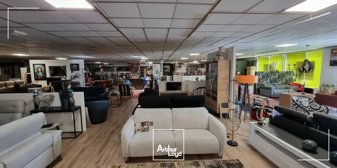 Local commercial à vendre  Parthenay (79)