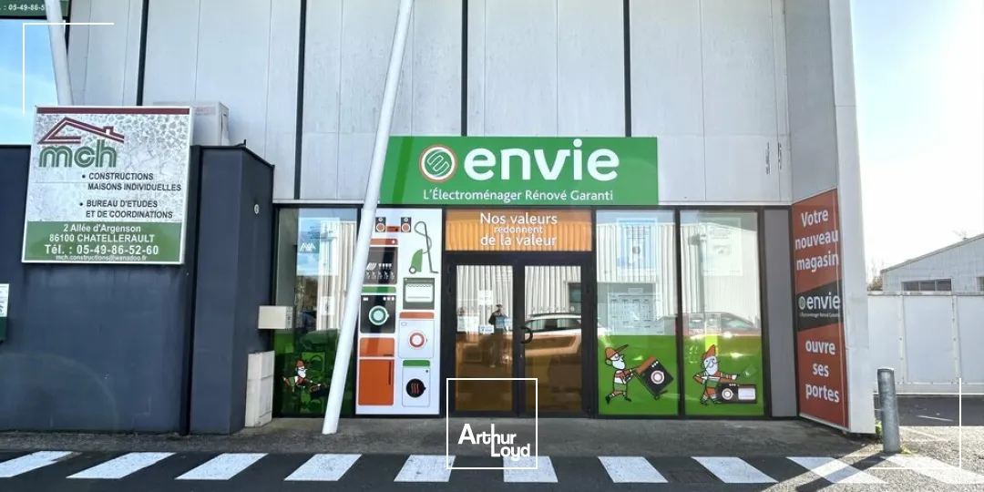 A LOUER - BUREAUX COMMERCIAUX - ZONE COMMERCIALE CHÂTELLERAULT NORD 
