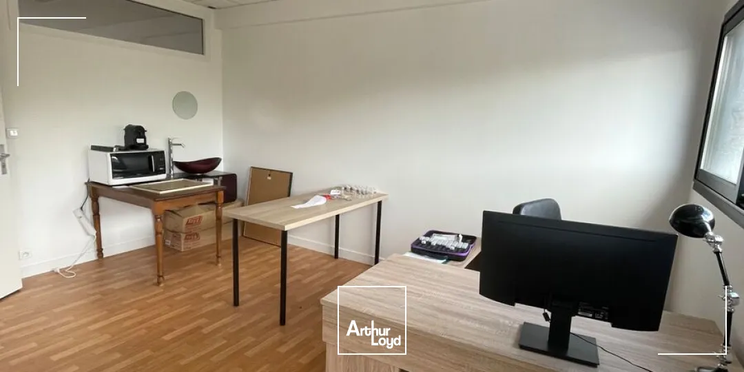 A LOUER - BUREAUX 51 M² - PLESCOP