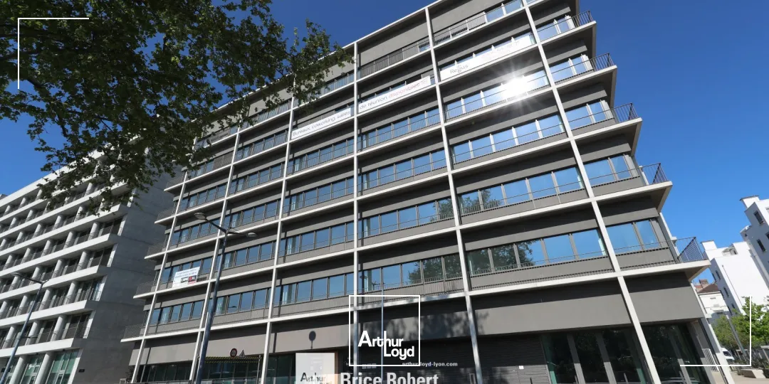 A louer - PYLOTE - Bureaux neufs à Confluence - Lyon 2ème