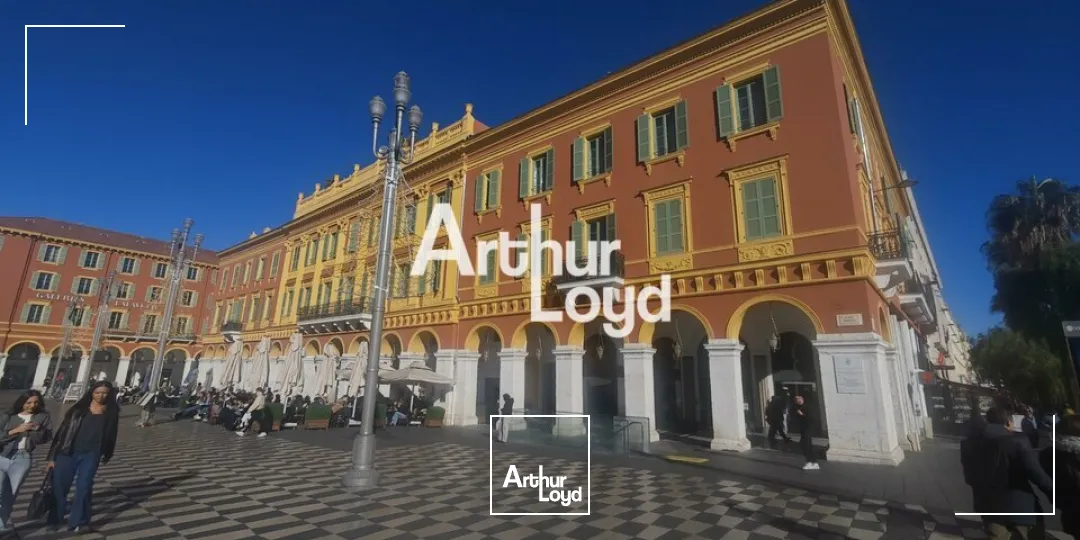 A VENDRE PLACE MASSENA NICE BUREAU DE 115M²