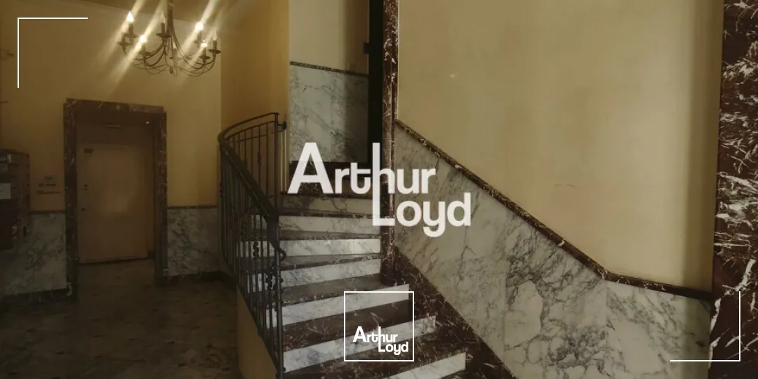 A VENDRE PLACE MASSENA NICE BUREAU DE 115M²