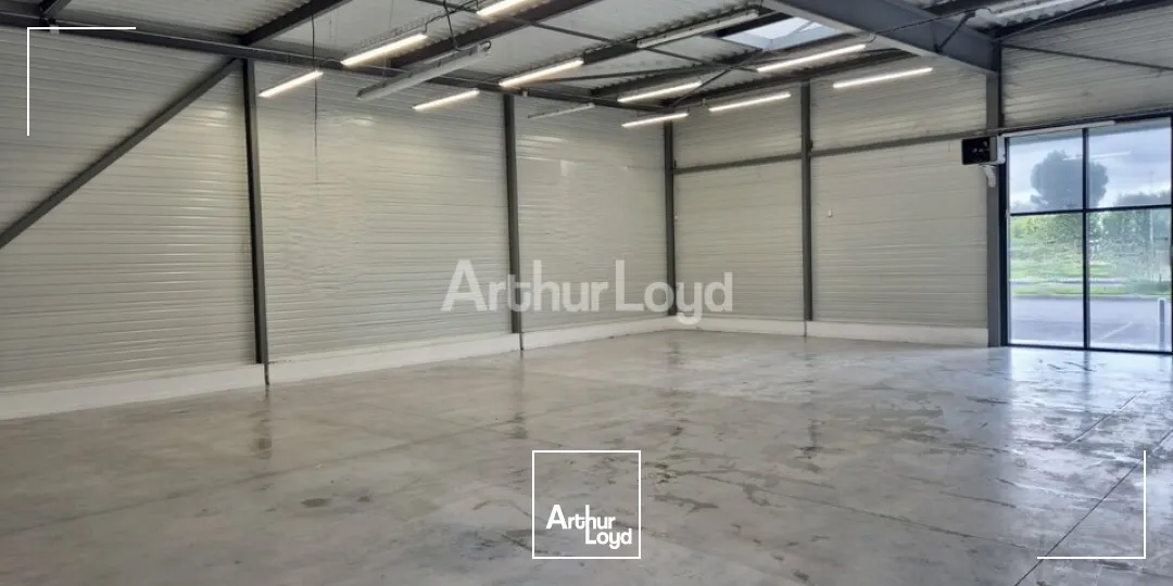 LOCAL COMMERCIAL DE 291,70M2 DISPONIBLE À LA LOCATION - REIMS NORD 