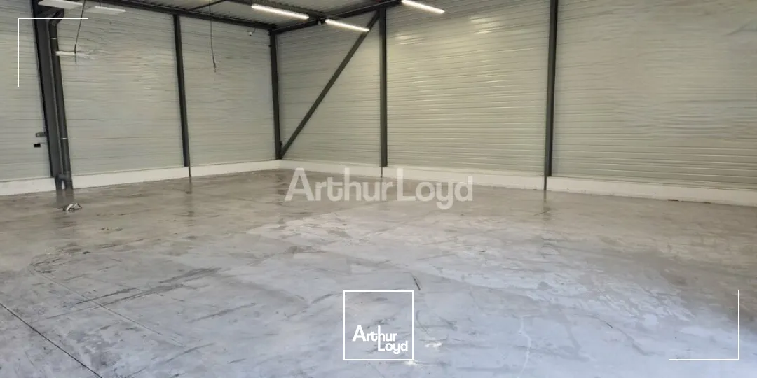 LOCAL COMMERCIAL DE 291,70M2 DISPONIBLE À LA LOCATION - REIMS NORD 