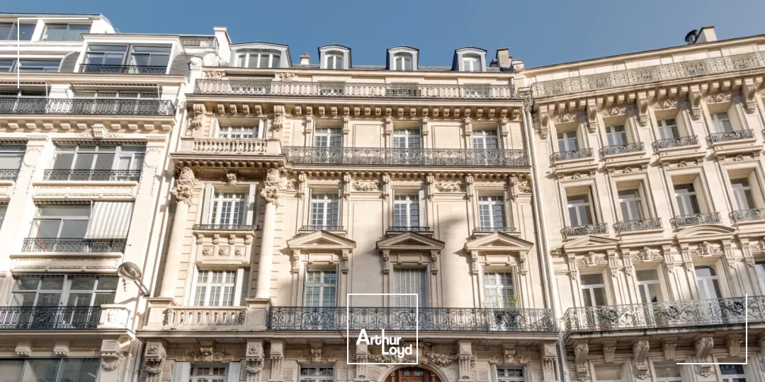 Bureaux à louer à PARIS 75008