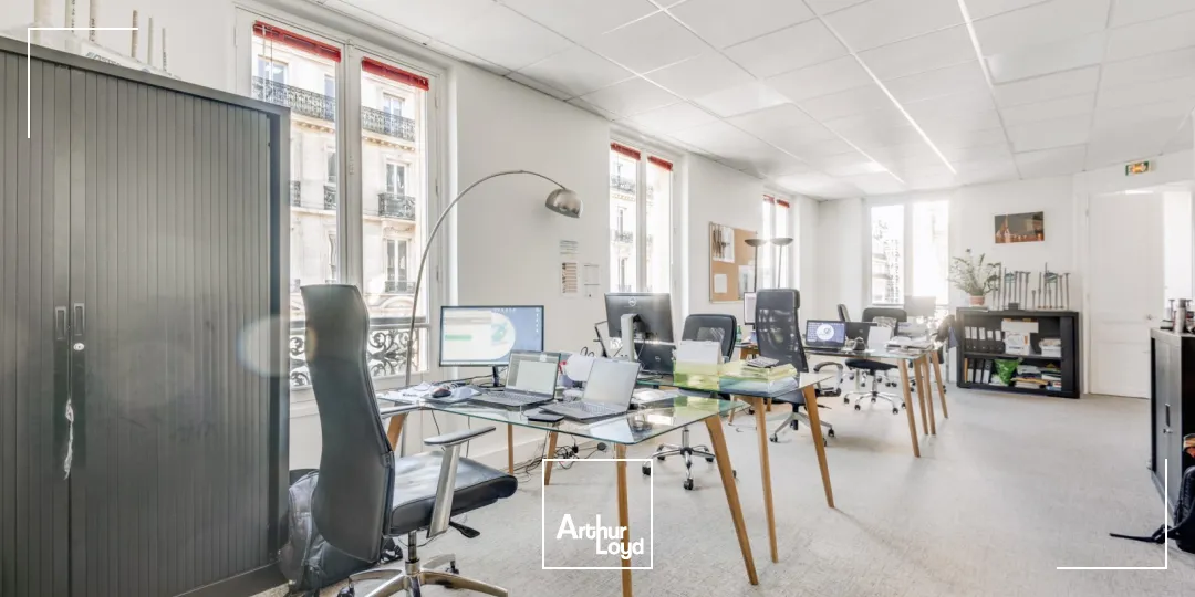 Bureaux à louer à PARIS 75008