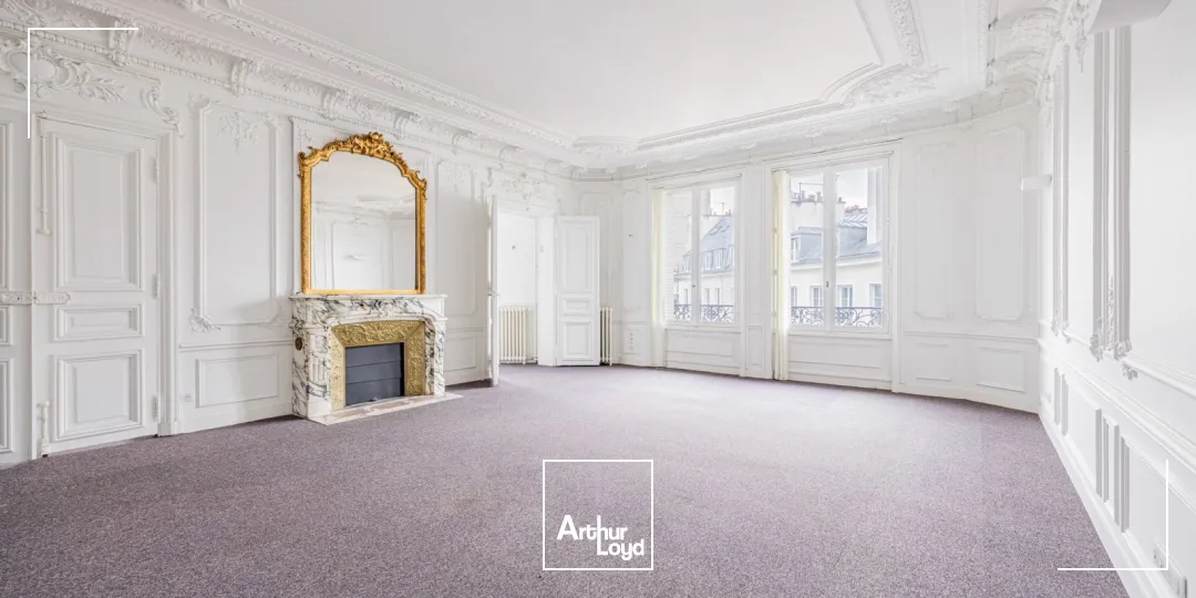 Bureaux à louer à PARIS 75008