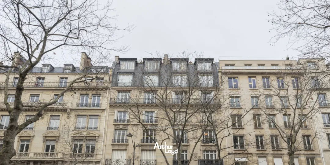 Bureaux à louer à PARIS 75016