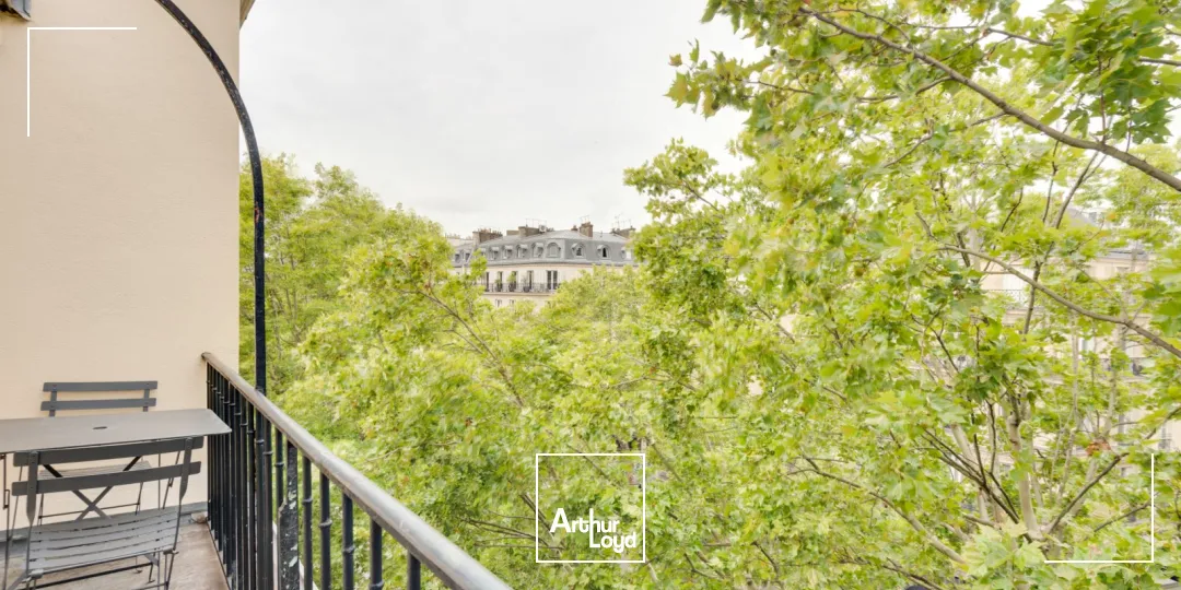 Bureaux à louer à PARIS 75008
