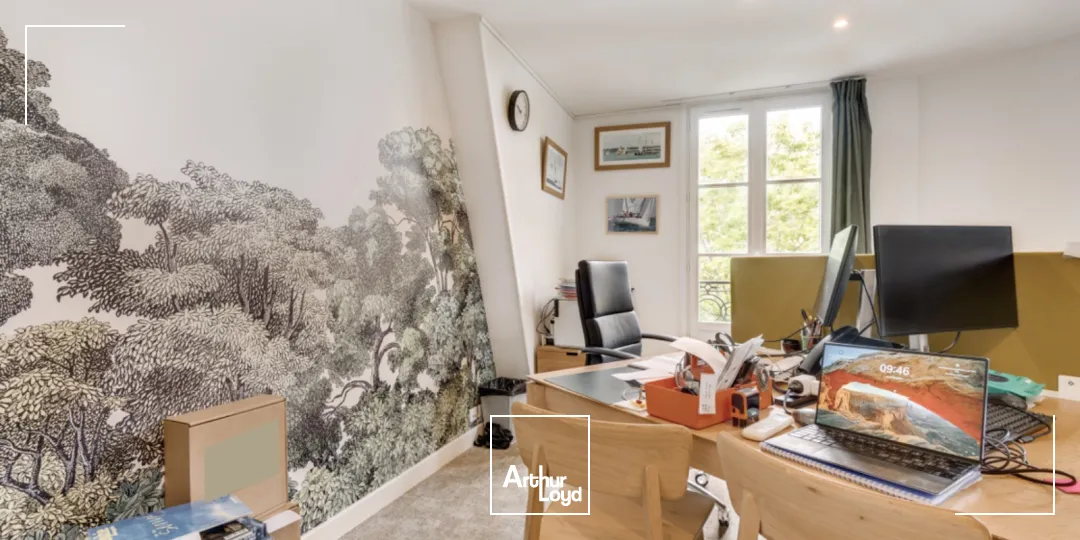 Bureaux à louer à PARIS 75008