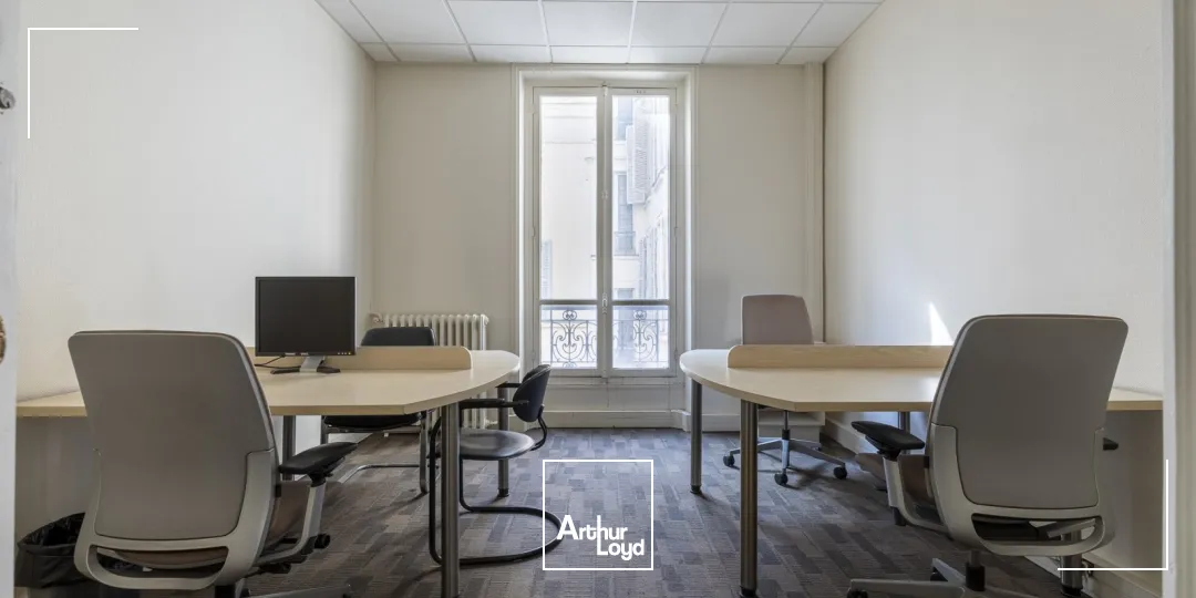 Bureaux à louer à PARIS 75008