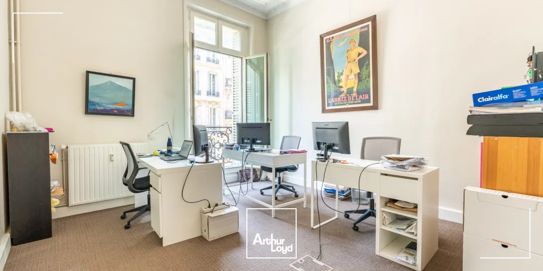 Bureaux à louer à PARIS 75009