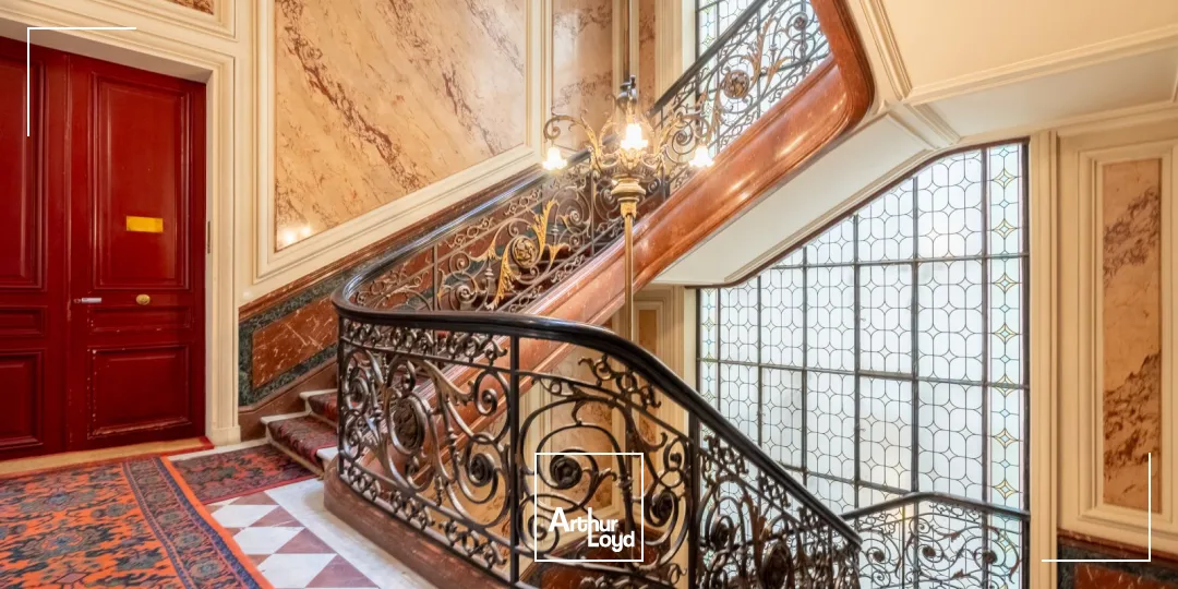 Bureaux à louer à PARIS 75008