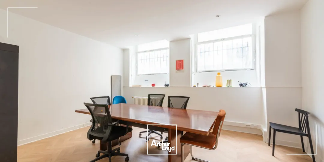 Bureaux à louer à PARIS 75009