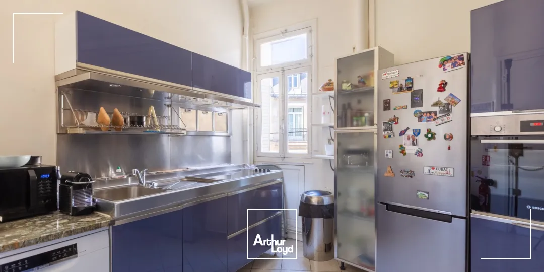 Bureaux à louer à PARIS 75008