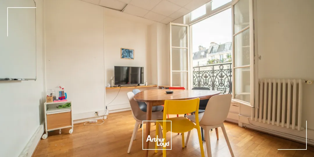 Bureaux à louer à PARIS 75011