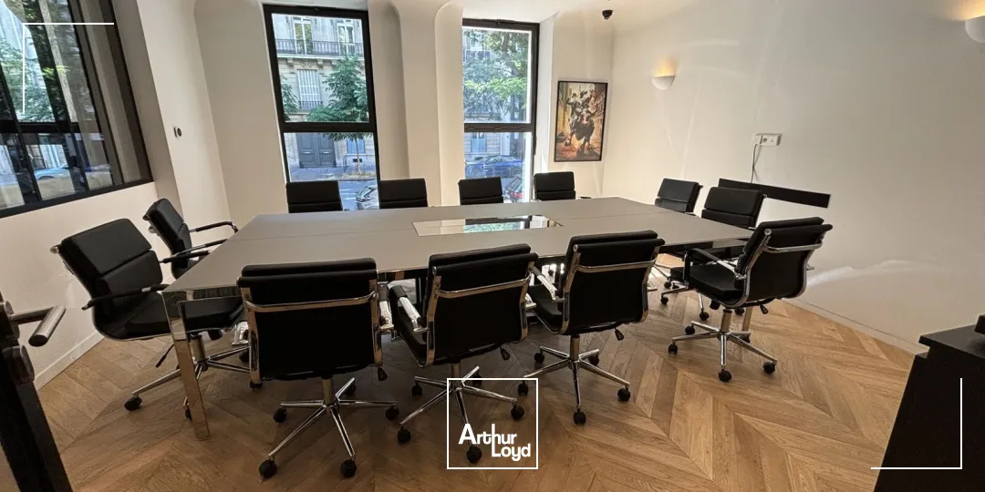Bureaux à louer à PARIS 75017